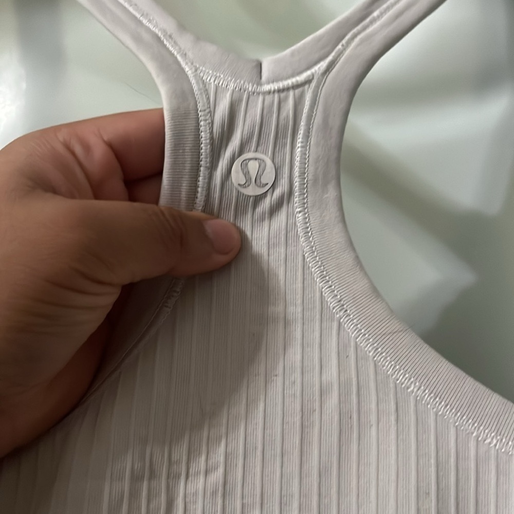 Lululemon tank top - Picture 3 of 7
